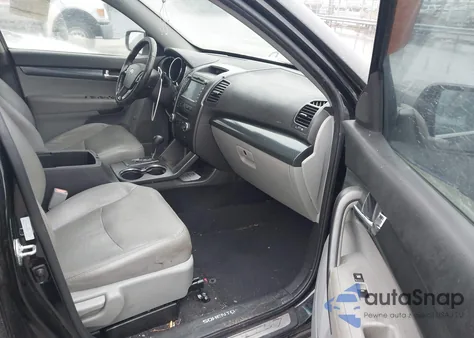 2011 Kia Sorento Sx V6 z USA, uszkodzony, nr VIN 5XYKW4A24BG138121